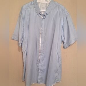 Men's Light Blue Short-Sleeve Button-Down Shirt